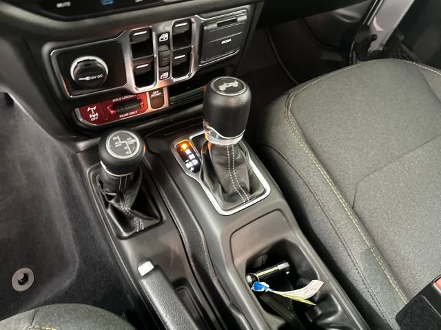 Used 2024 Jeep Wrangler Unlimited image 20