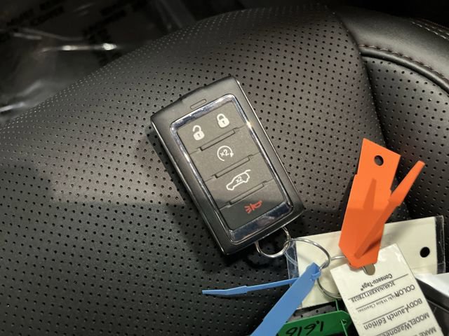 Used 2024 Jeep Wagoneer Launch Edition image 32