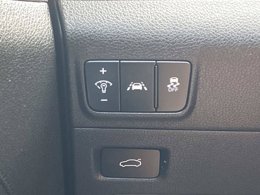 Used 2021 Kia K5 LXS FWD image 23
