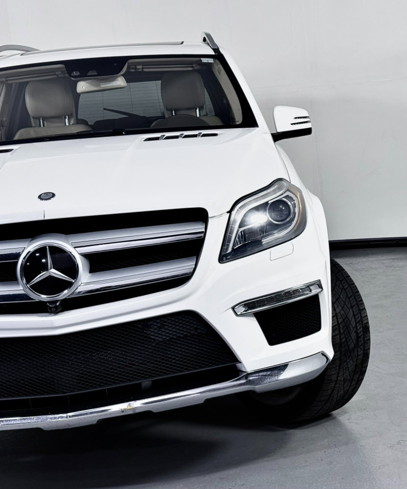 Used 2014 Mercedes-Benz GL 550 4MATIC image 6