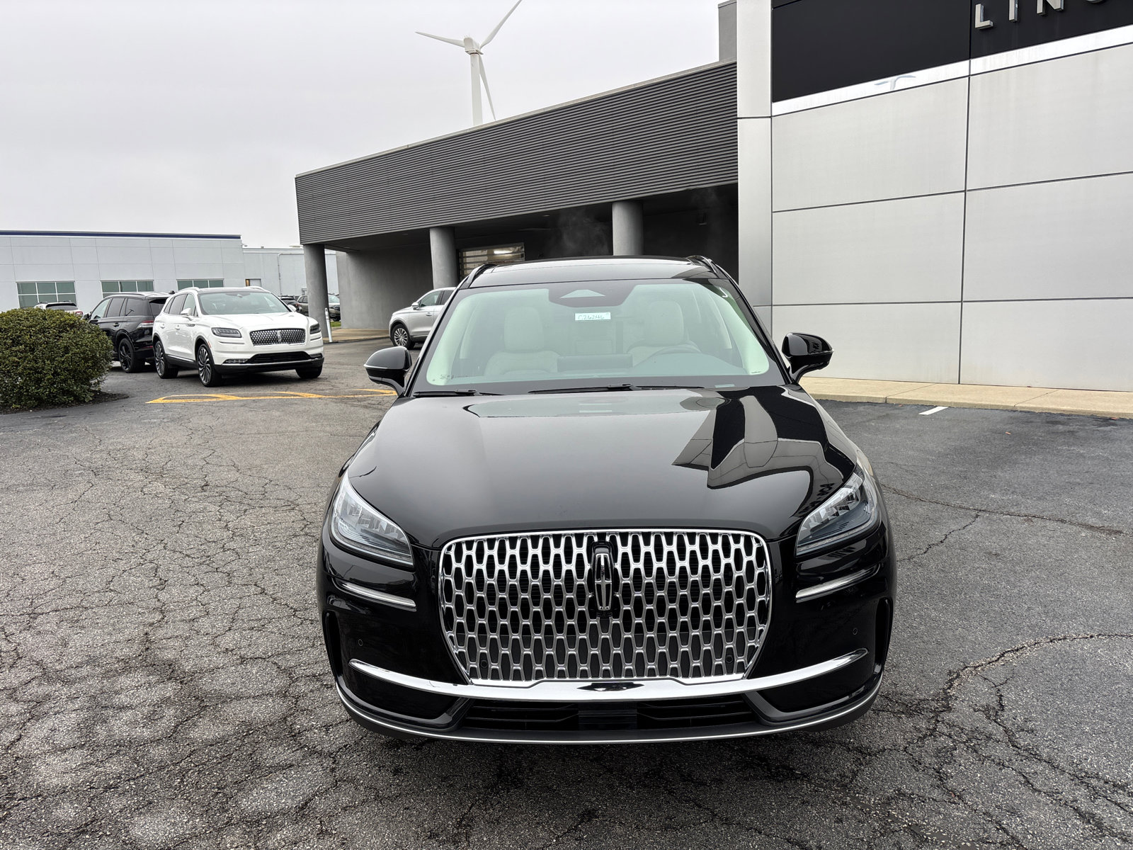 New 2026 Lincoln Corsair Premiere image 2