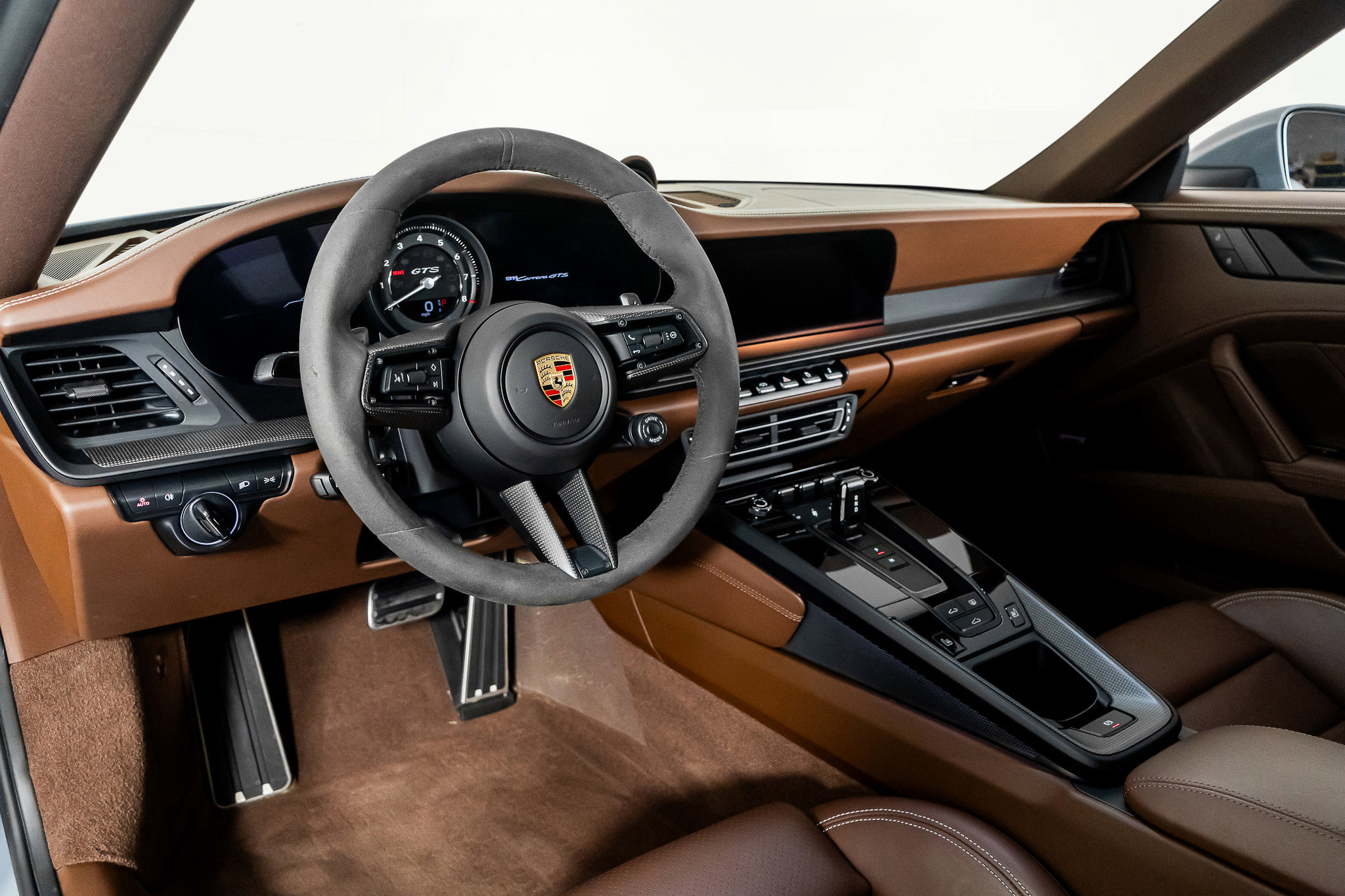 Used 2024 Porsche 911 Carrera 4 GTS image 2