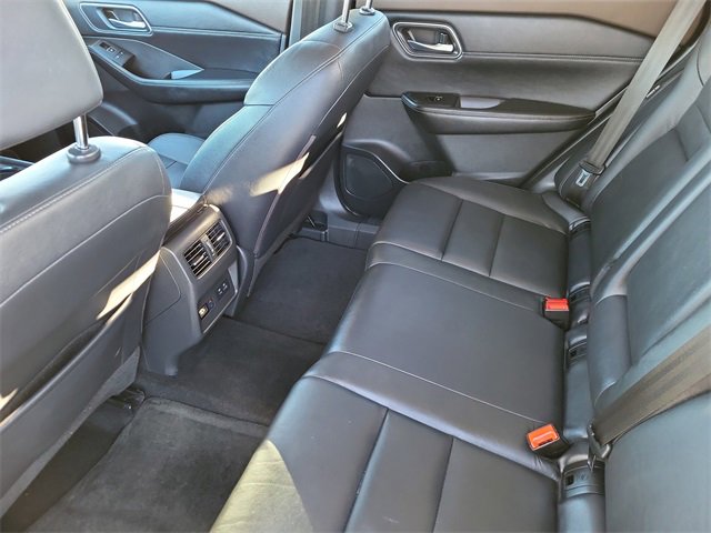 Used 2021 Nissan Rogue SL w/ Premium Package image 14