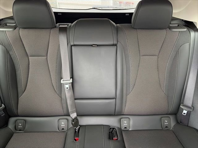 Used 2023 Buick Envision Preferred w/ Sport Touring Package AWD/4WD image 22