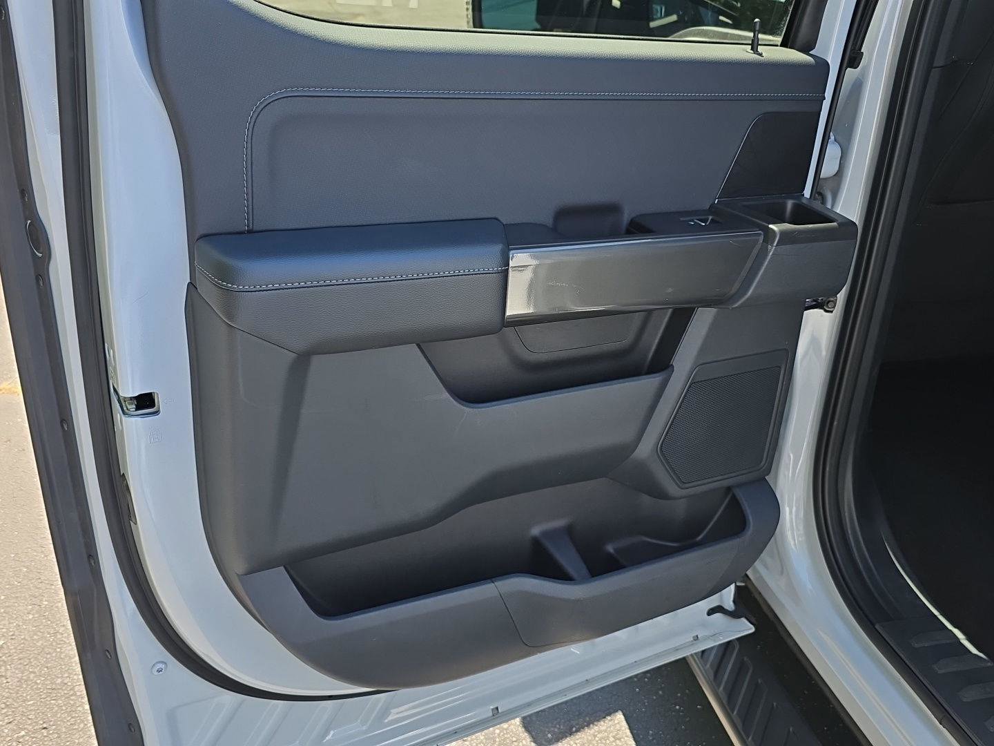 Used 2022 Ford F150 XLT w/ Equipment Group 302A High image 35