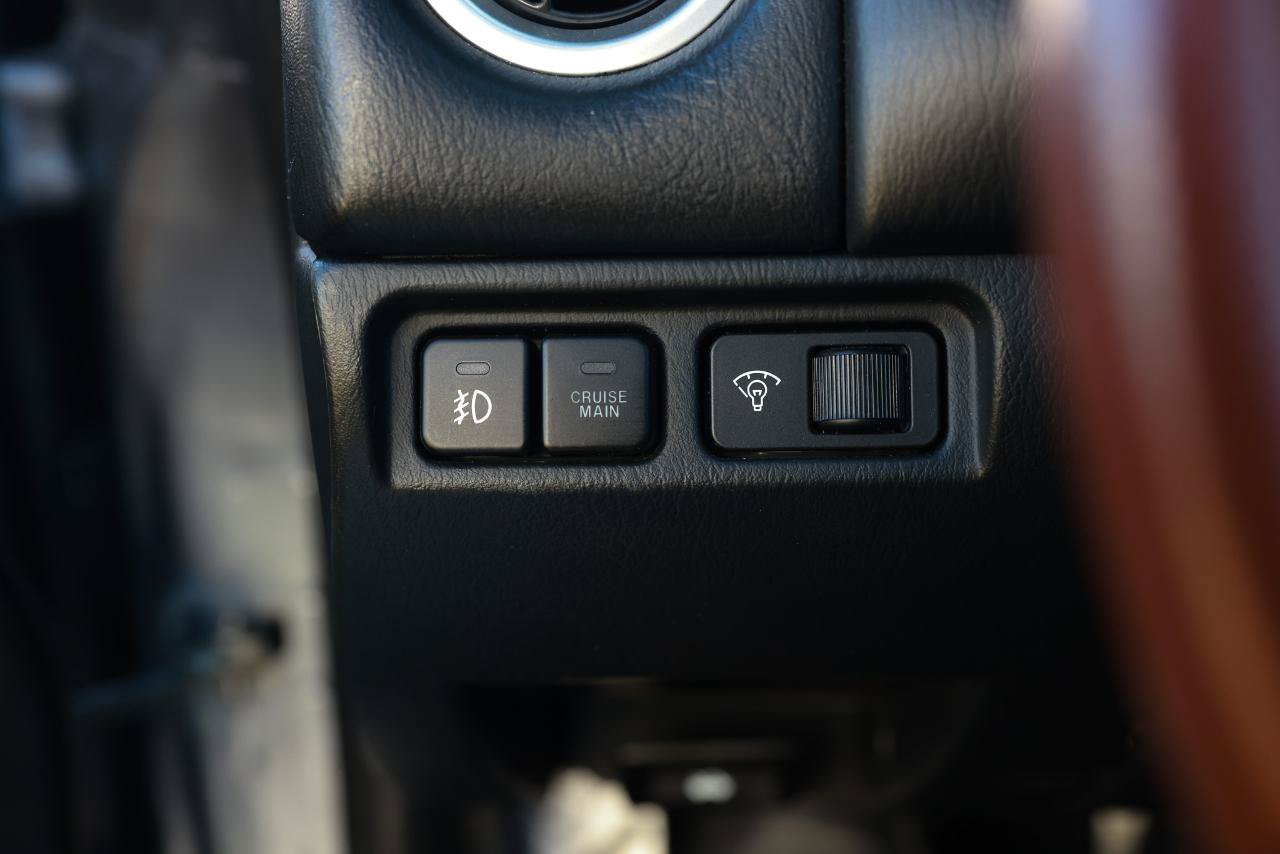 Used 2002 MAZDA MX-5 Miata SE RWD image 39