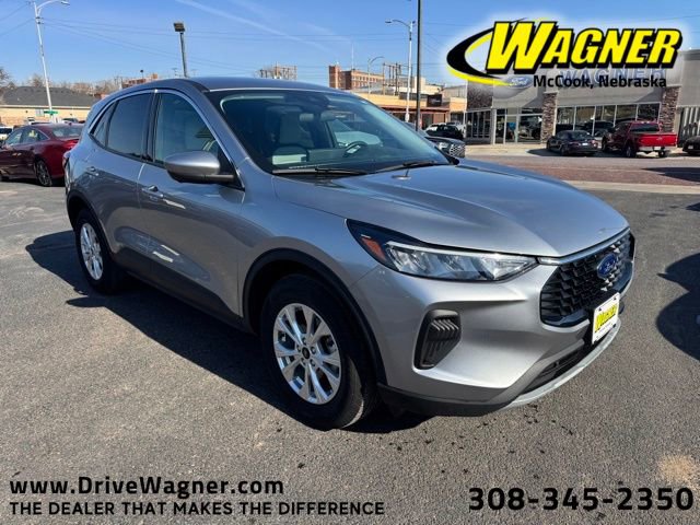 Used 2023 Ford Escape Active w/ Tech Pack #2 image 1