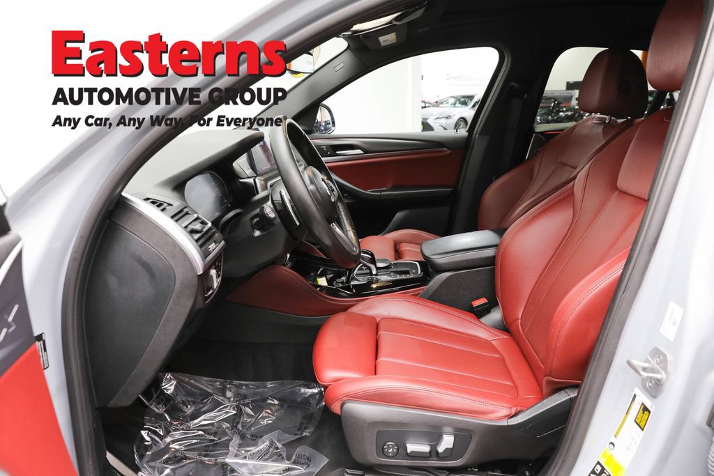 Used 2023 BMW X4 xDrive30i w/ M Sport Package AWD/4WD image 14