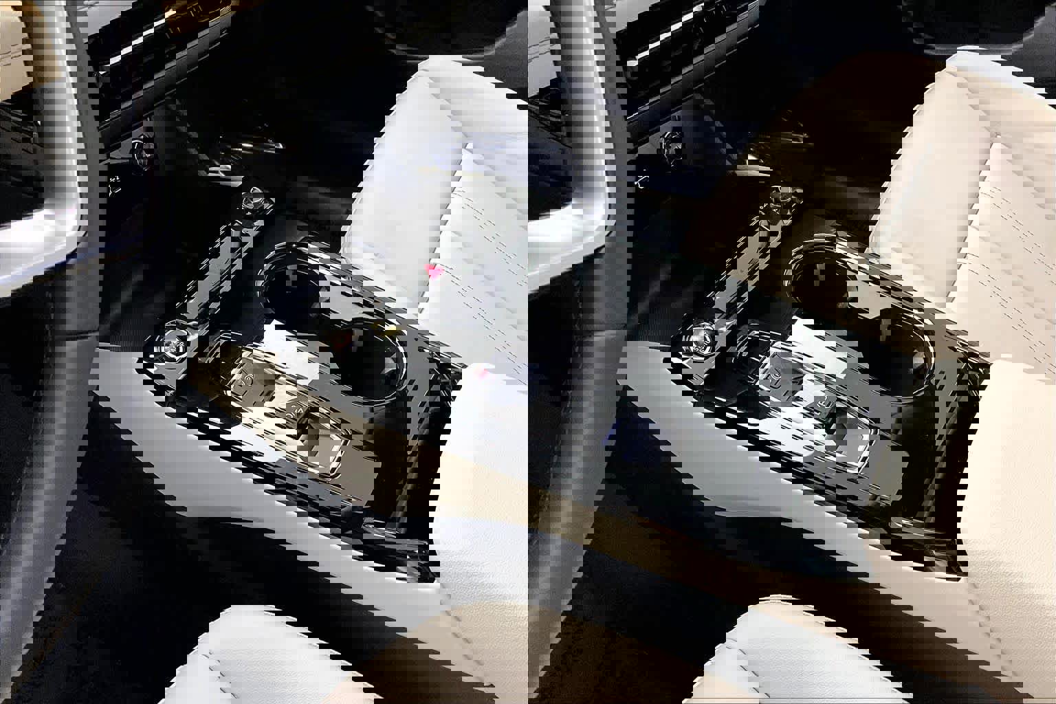 Certified 2025 Audi A6 e-tron Premium w/ Ultra Package image 17