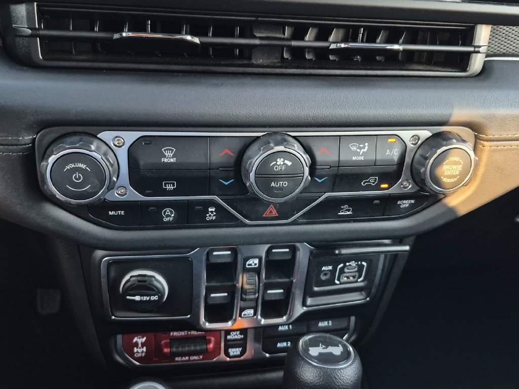 Used 2026 Jeep Wrangler Unlimited Rubicon AWD/4WD image 27