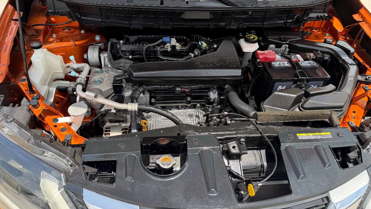 Used 2018 Nissan Rogue SL FWD image 22