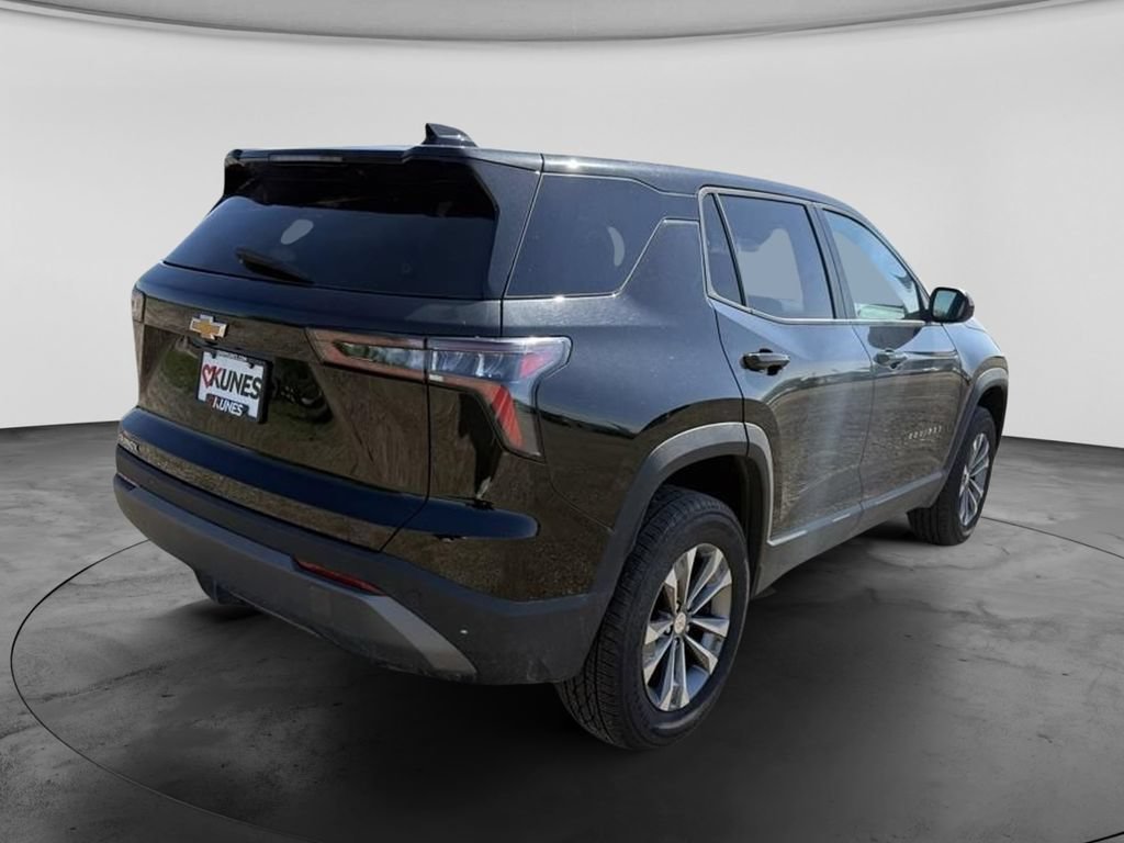Used 2026 Chevrolet Equinox LT FWD image 11