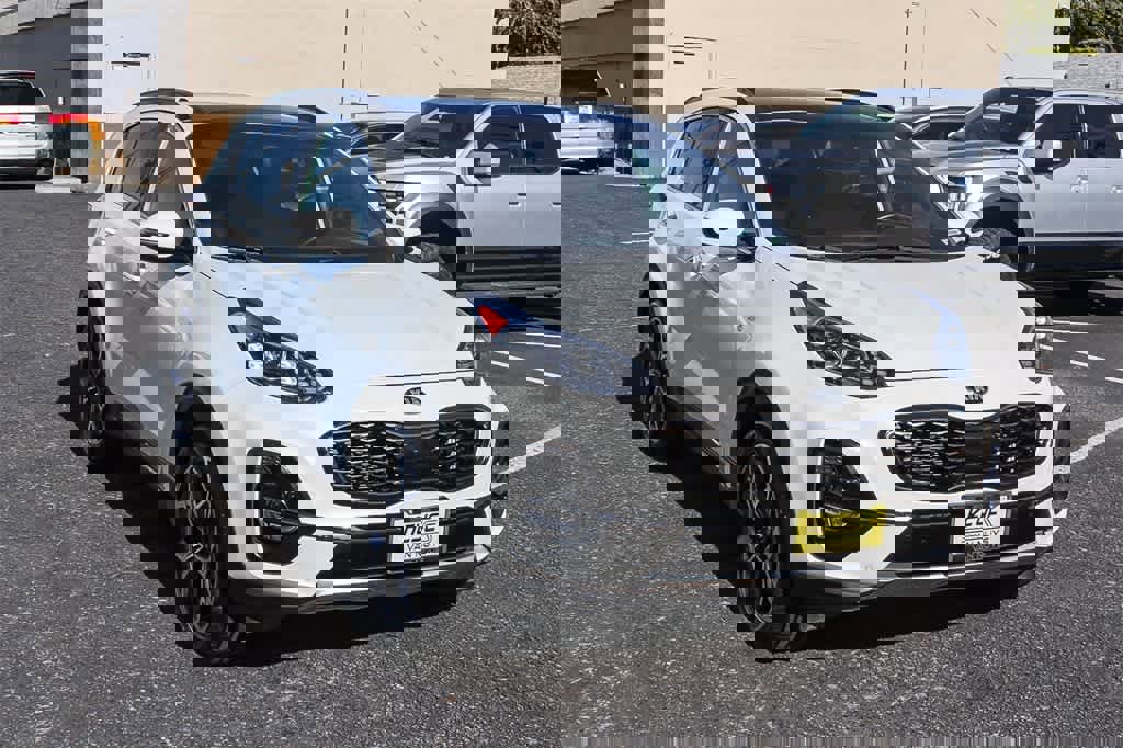 Used 2020 Kia Sportage SX image 3