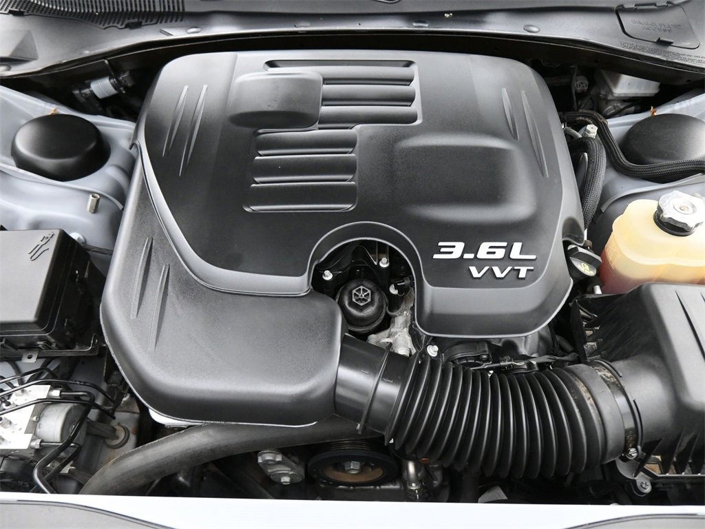 Used 2022 Dodge Charger SXT w/ Driver Convenience Group image 20