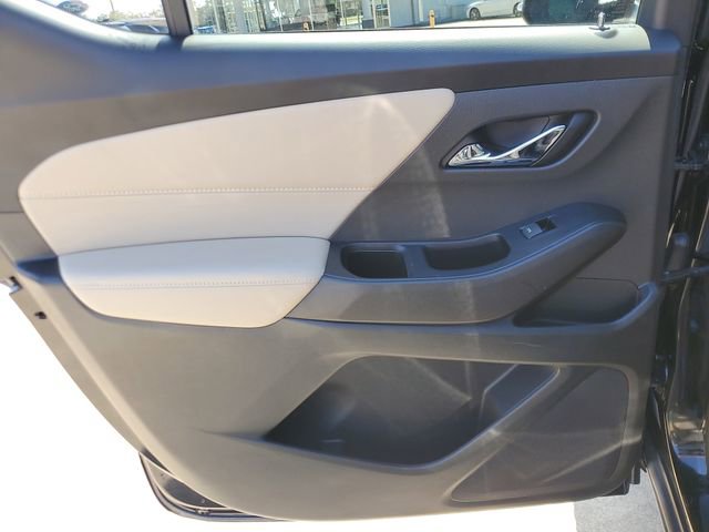 Used 2024 Chevrolet Traverse LT FWD image 16