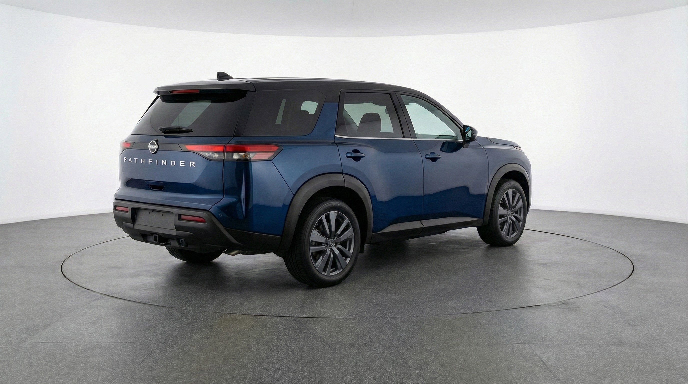 Used 2025 Nissan Pathfinder SV AWD/4WD image 9