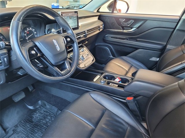 Used 2022 Lincoln Corsair AWD w/ Premium Package image 12