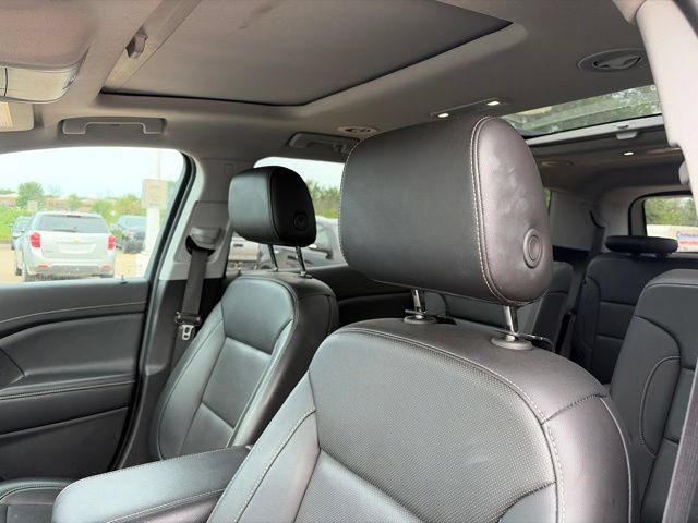 Used 2023 GMC Acadia SLT w/ Elevation Edition AWD/4WD image 11