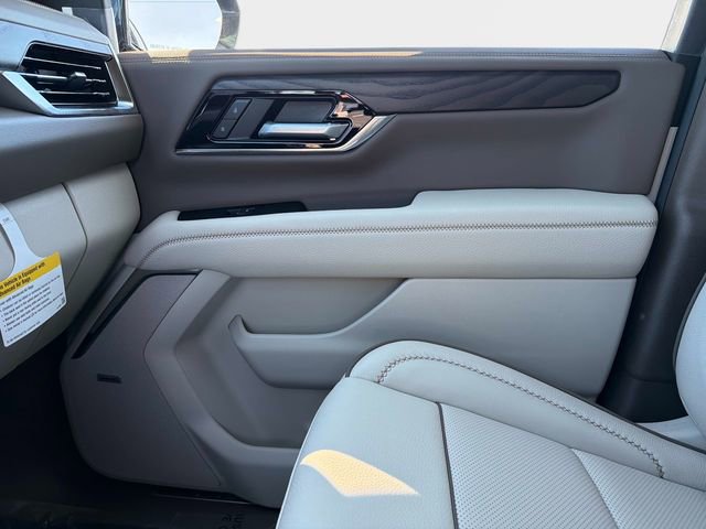 New 2026 GMC Yukon XL Denali w/ Denali Reserve Package image 22