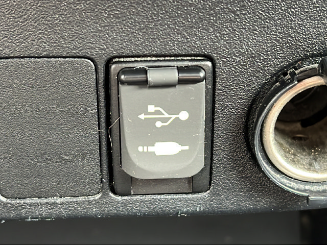 Used 2018 Toyota RAV4 XLE FWD image 21