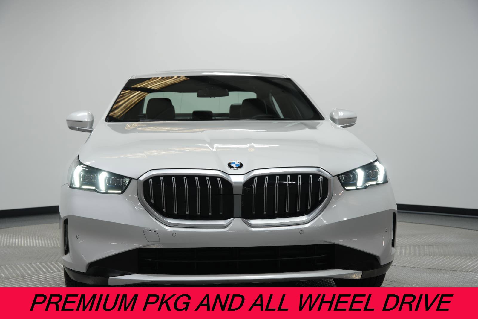 Used 2026 BMW 530i xDrive w/ Premium Package image 2