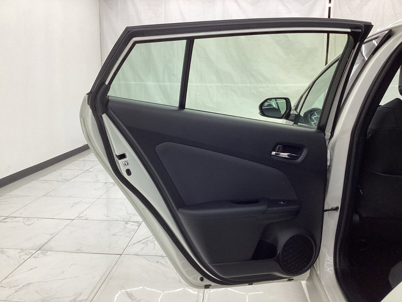 Used 2018 Toyota Prius Prime Premium image 24