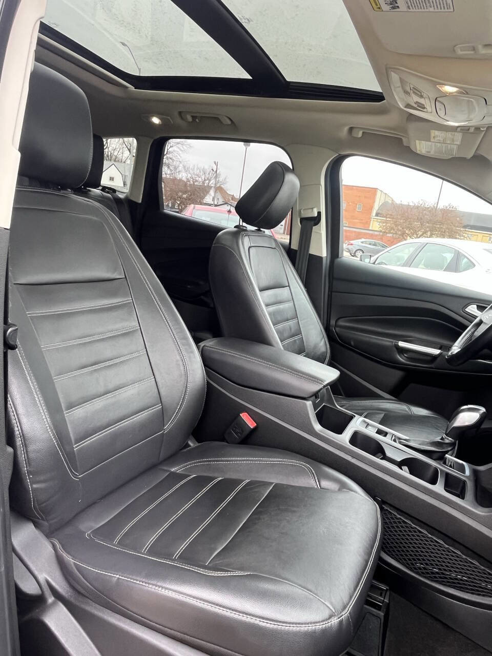 Used 2018 Ford Escape SEL image 25