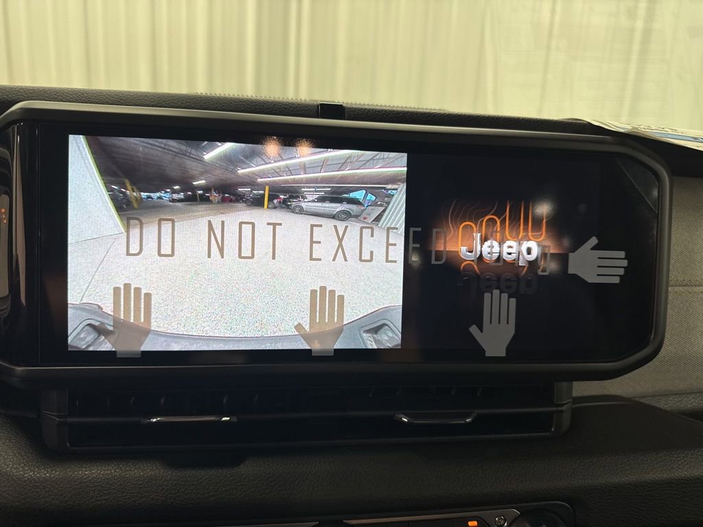 New 2026 Jeep Gladiator Sport image 21