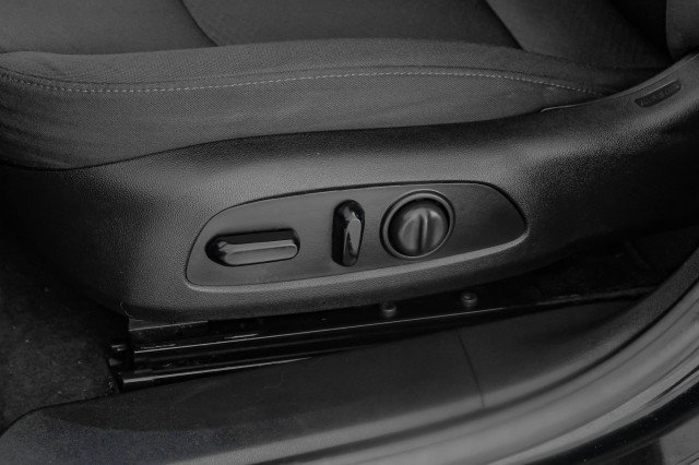 Used 2019 Chevrolet Malibu LT FWD image 33