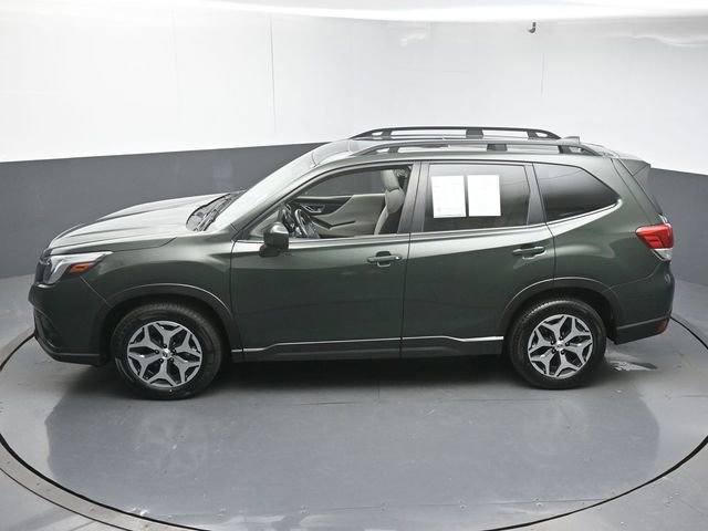 Used 2023 Subaru Forester Premium image 46