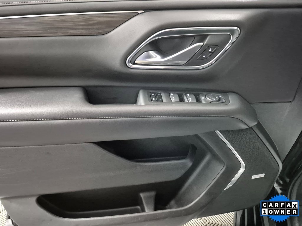 Used 2022 Chevrolet Suburban LT image 17