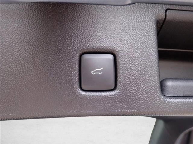 New 2026 Ford Escape SE image 9