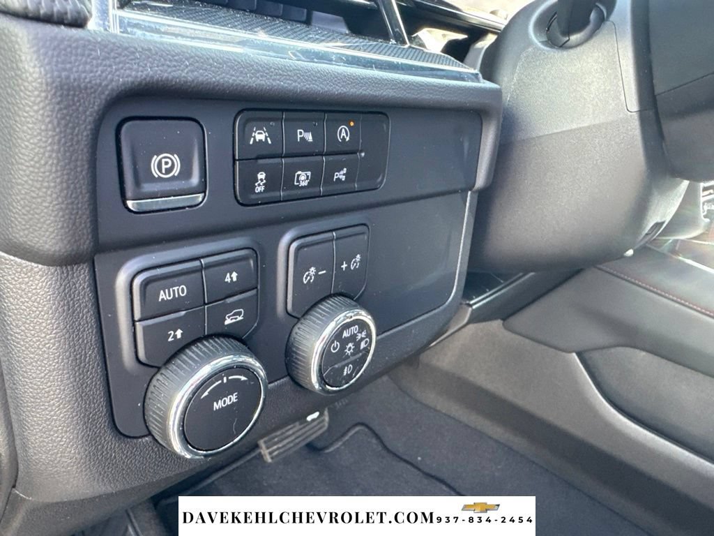 Used 2025 Chevrolet Tahoe RST w/ Comfort Package AWD/4WD image 13