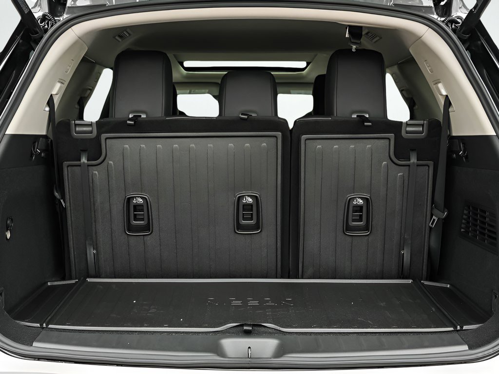 New 2025 Nissan Pathfinder Platinum w/ Lighting Package (N92) image 8