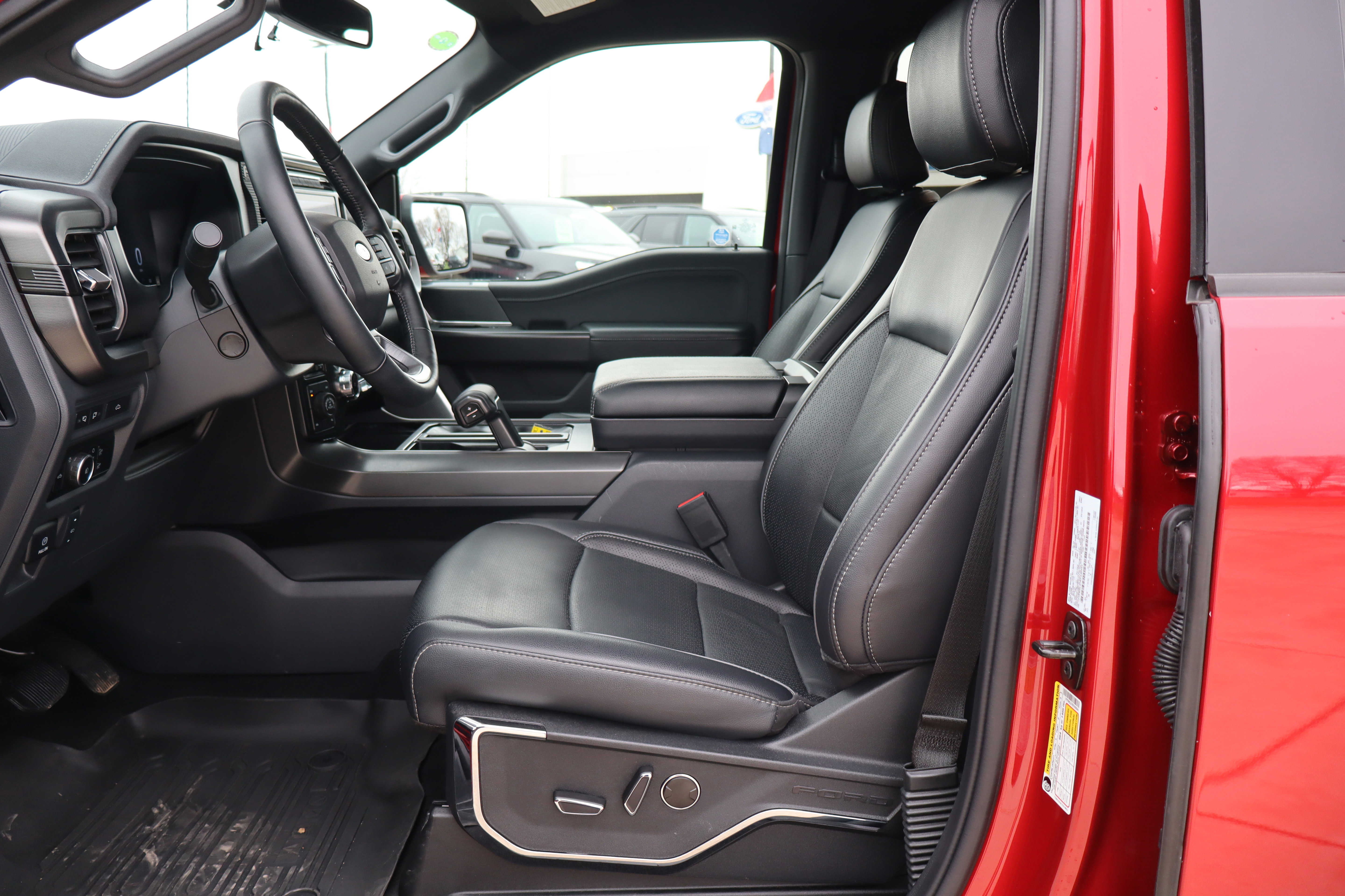 Used 2024 Ford F150 Lariat w/ Equipment Group 502A High AWD/4WD image 10