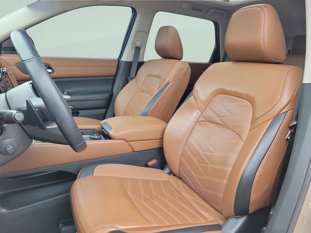 Used 2023 Nissan Pathfinder Platinum w/ Lighting Package (N93) image 17