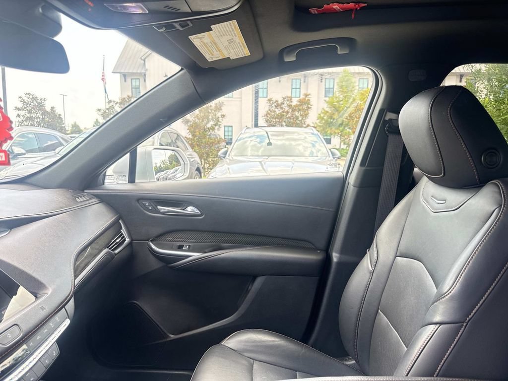 Used 2019 Cadillac XT4 Sport FWD image 18