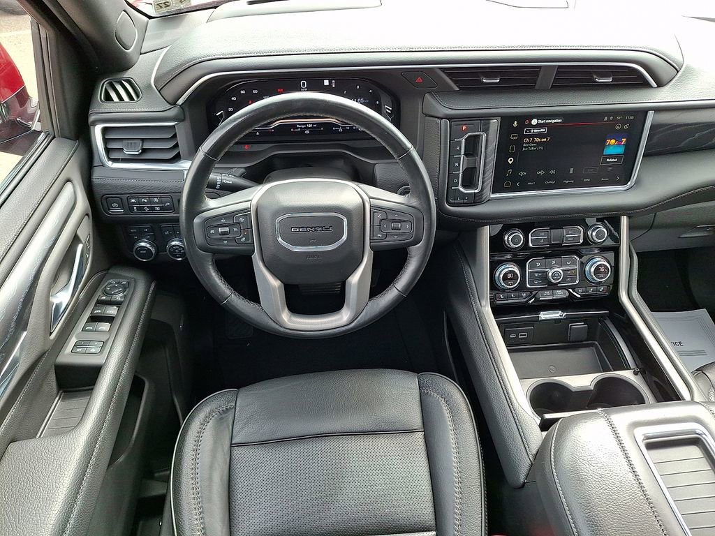 Used 2022 GMC Yukon Denali image 2