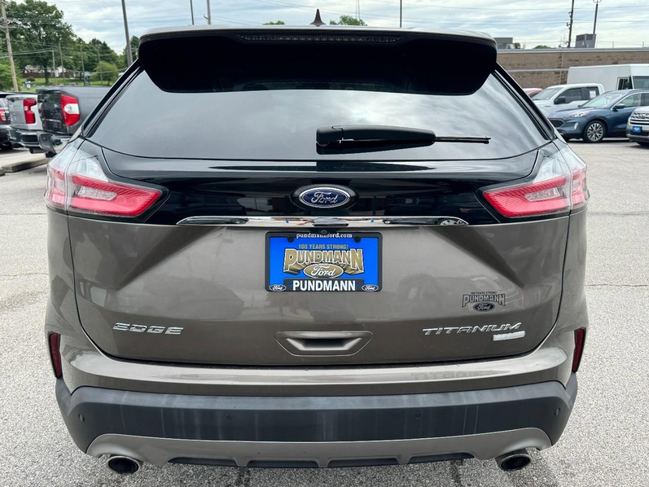 Used 2019 Ford Edge Titanium FWD image 4