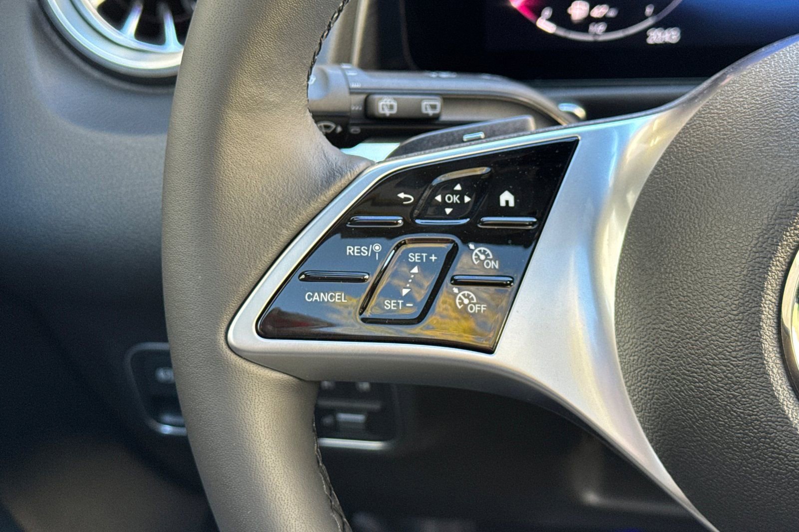 New 2026 Mercedes-Benz GLB 250 image 28