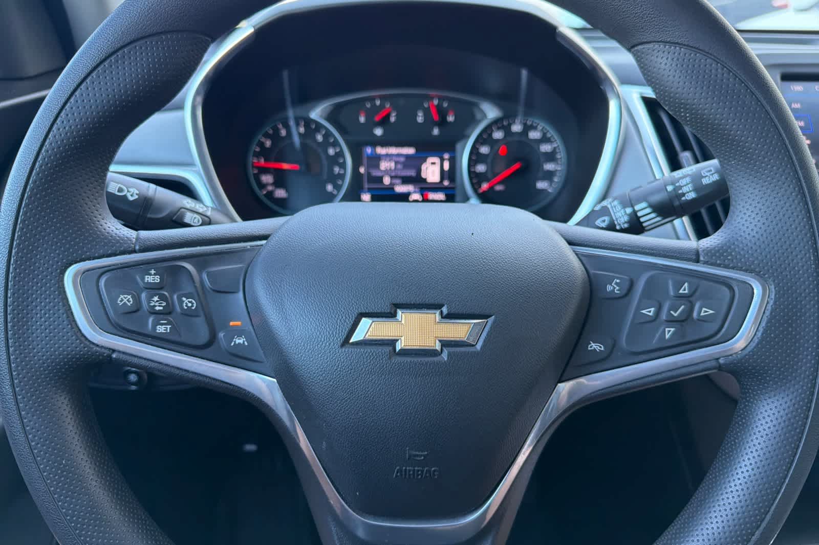 Used 2022 Chevrolet Equinox LT w/ LPO, Floor Liner Package FWD image 24