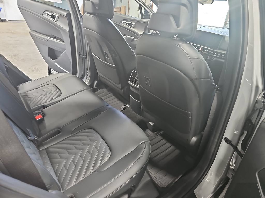 New 2026 Kia Sportage X-Line w/ X-Line Premium Package AWD/4WD image 11