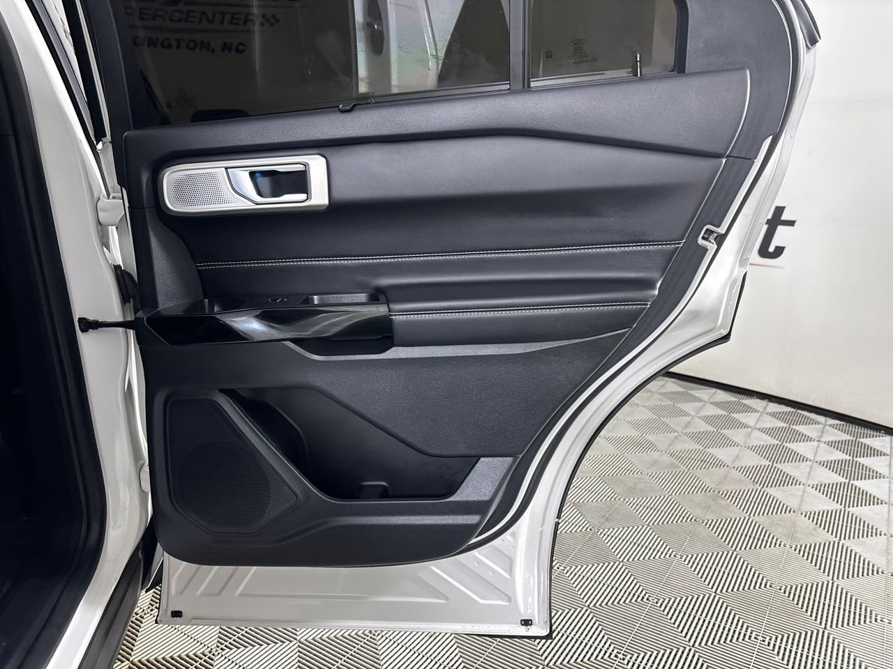 Used 2022 Ford Explorer ST w/ Equipment Group 401A AWD/4WD image 29