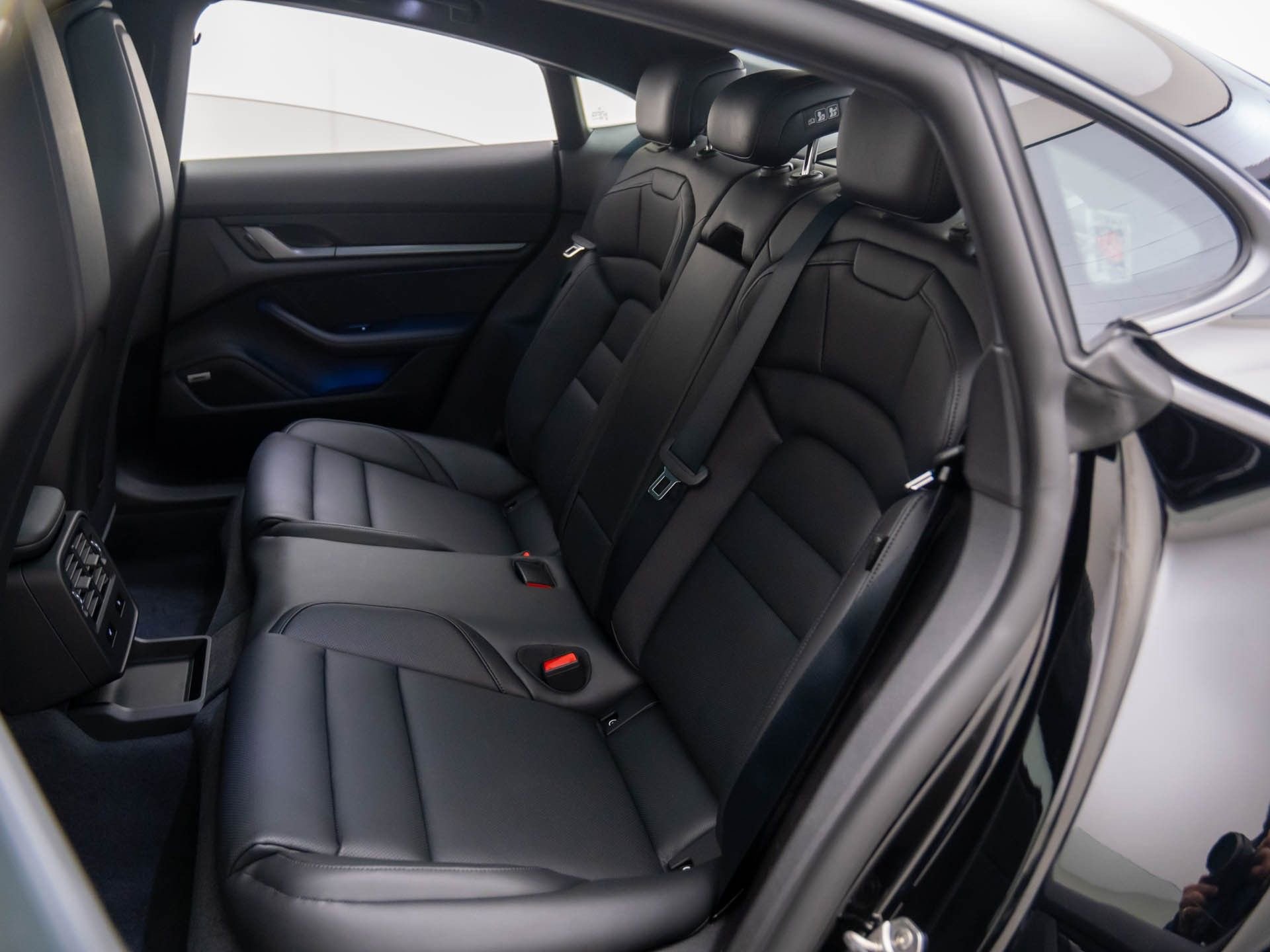 New 2026 Porsche Taycan image 17