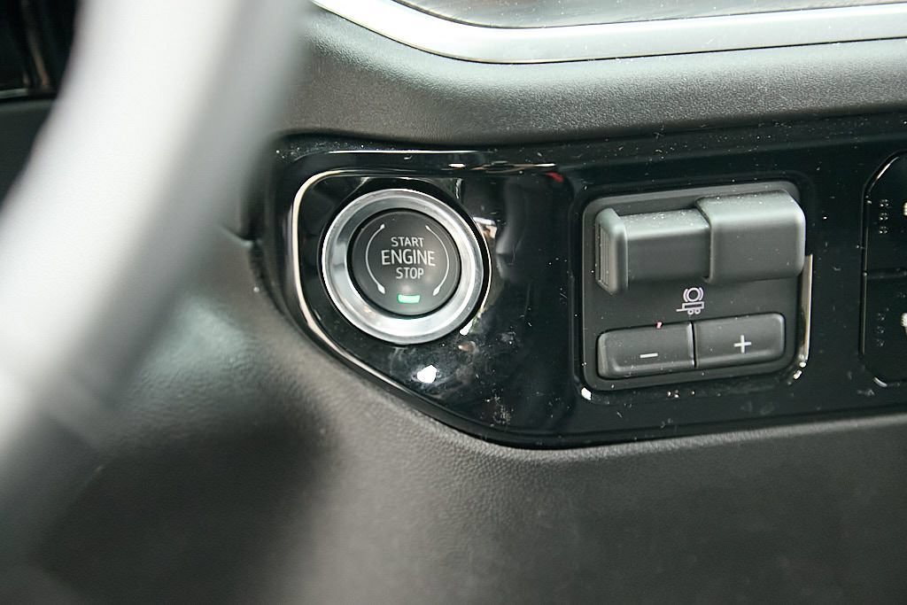 New 2026 GMC Sierra 2500 SLT AWD/4WD image 33