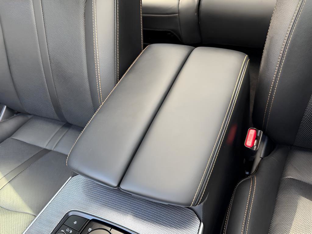 Used 2025 MAZDA CX-70 Plug-In Hybrid w/ Premium Pkg image 47