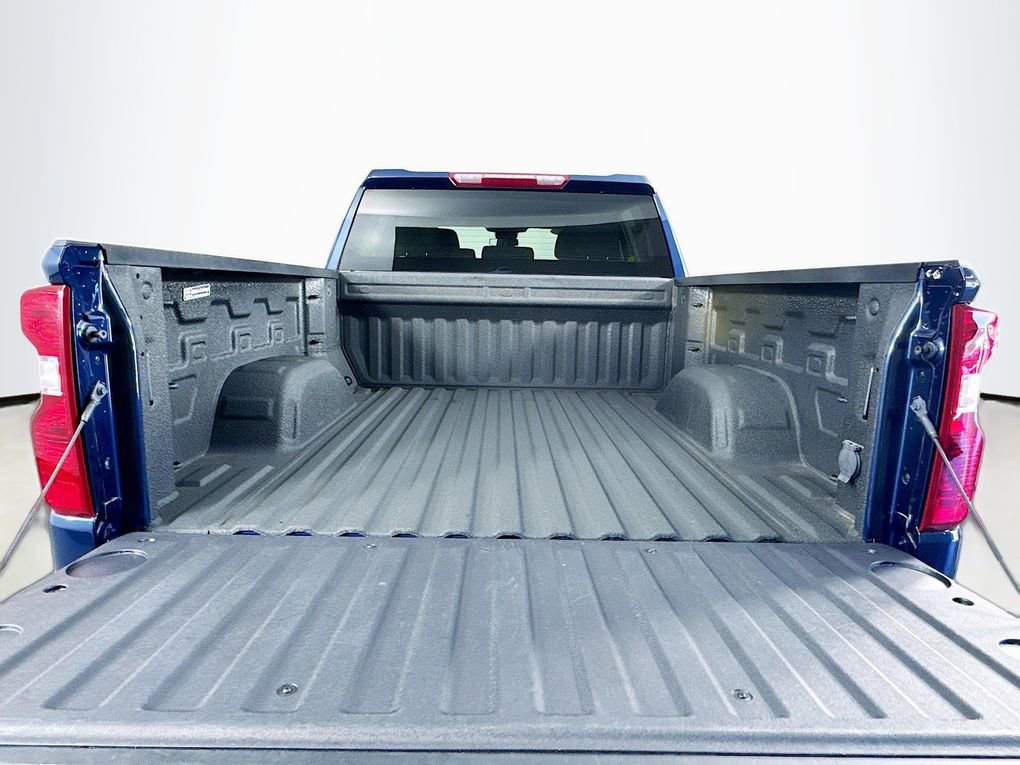 Used 2022 Chevrolet Silverado 1500 LT AWD/4WD image 26