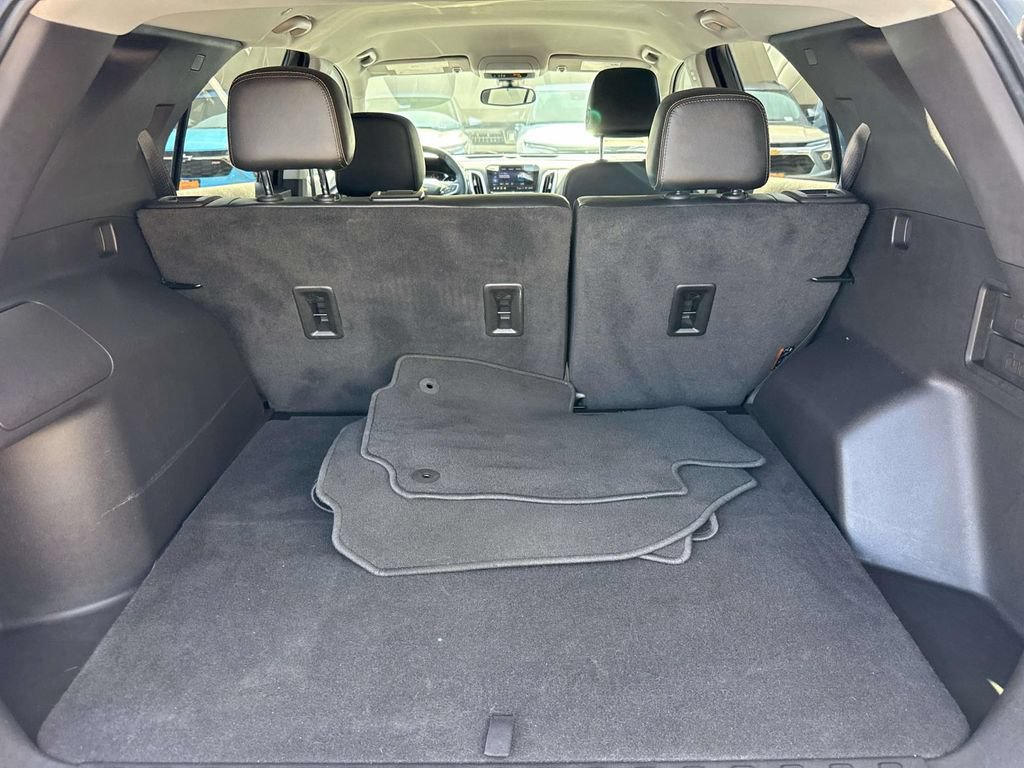 Used 2023 Chevrolet Equinox Premier FWD image 8