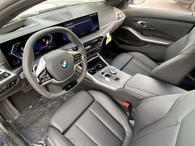 Used 2025 BMW 330i xDrive Sedan w/ Premium Package image 19