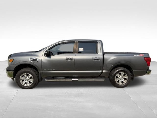 Used 2017 Nissan Titan S AWD/4WD image 4